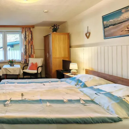 Bobert Kleines Ferienzimmer *